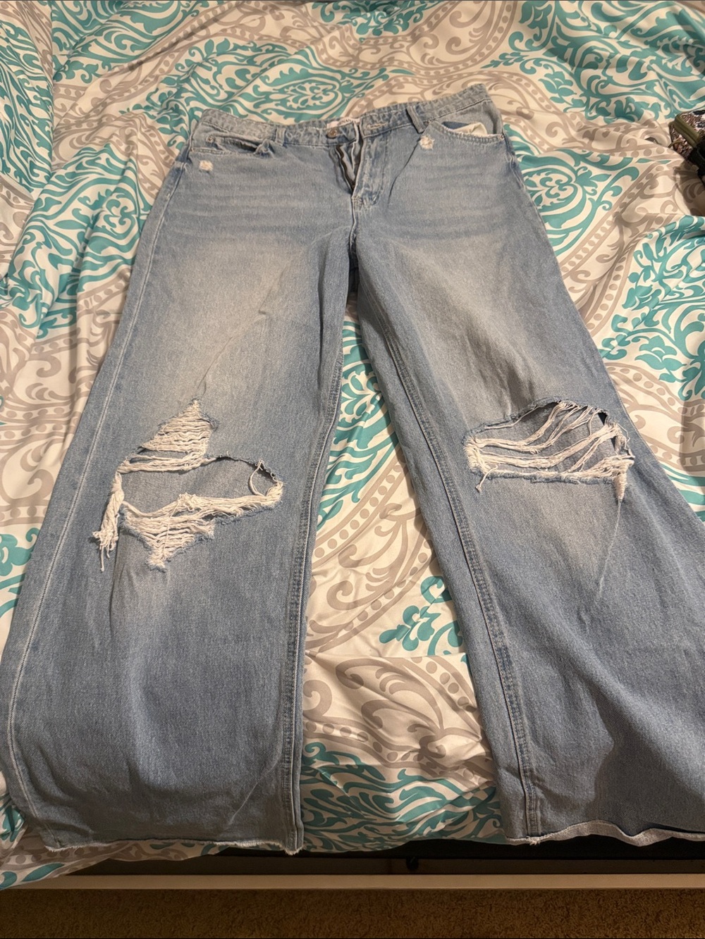 Zenana Outfitters Light Blue Distressed Wide-Leg Jeans